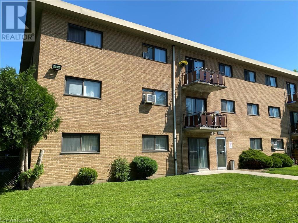 Listing 40377312 - Large Photo # 1