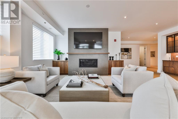 158 RANDALL Street Unit# 201, Oakville