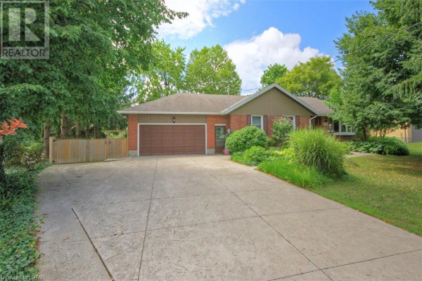 649 WESTMOUNT Crescent, London
