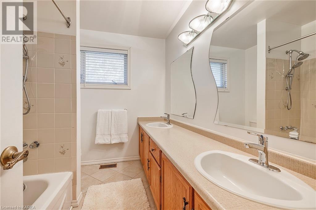 Listing 40378085 - Large Photo # 30