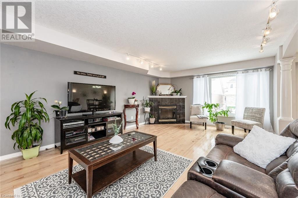 Listing 40378410 - Large Photo # 3