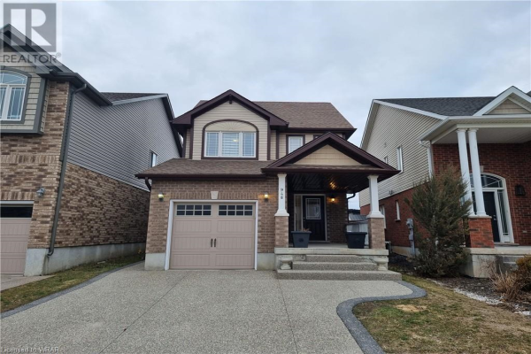 948 DUNBLANE Court, Kitchener