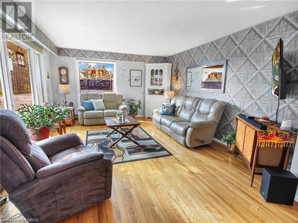 Listing 40378624 - Large Photo # 24