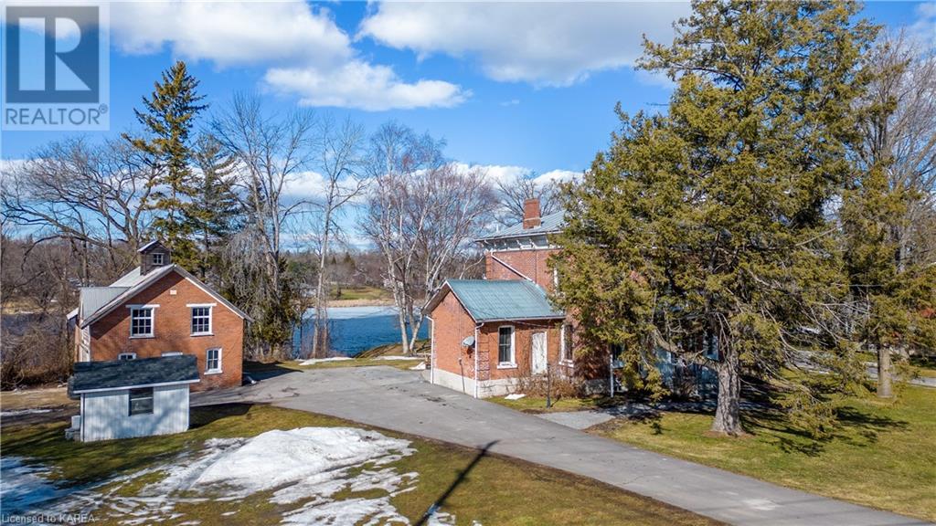Listing 40379114 - Large Photo # 43
