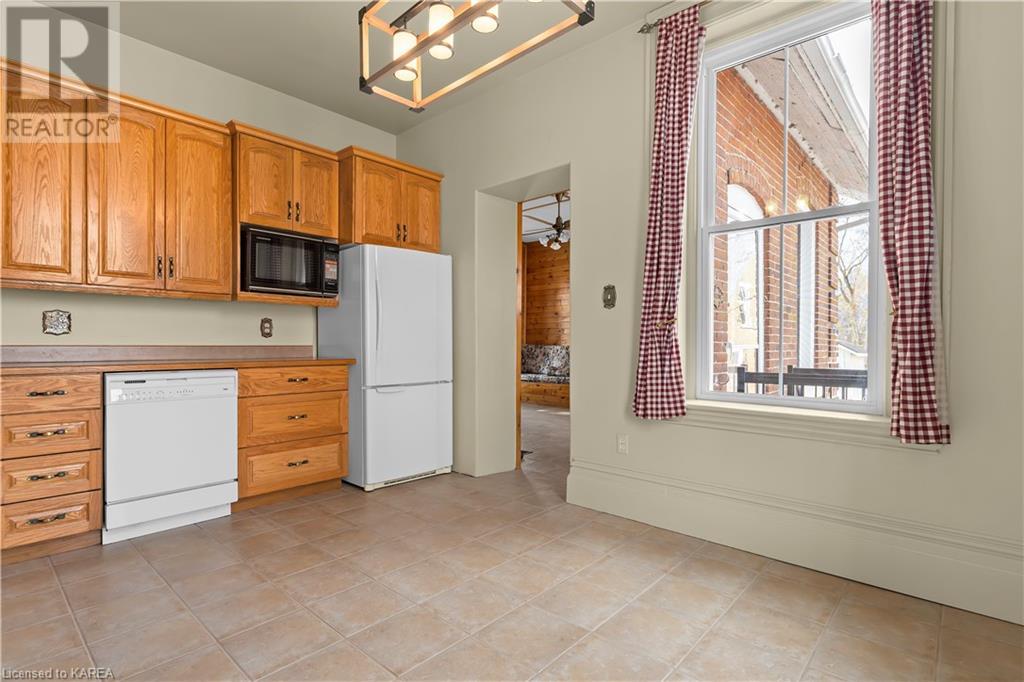 Listing 40379114 - Large Photo # 24