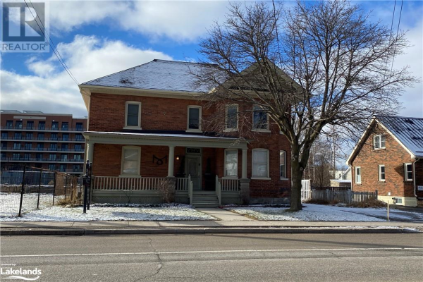 276 SAINT MARIE Street, Collingwood
