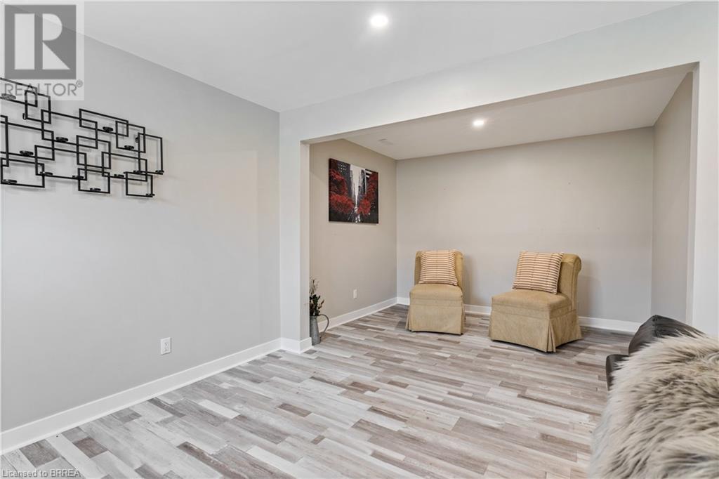 Listing 40379577 - Large Photo # 25