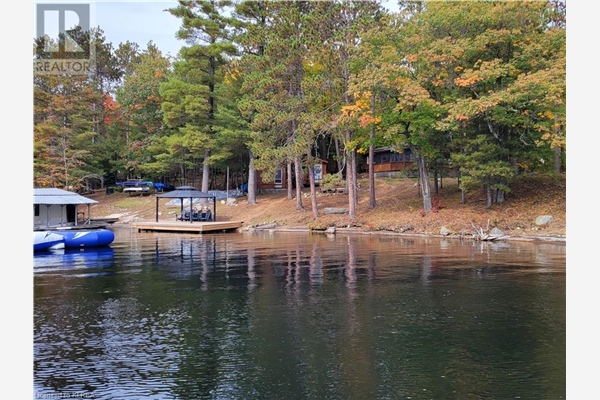 902 WESLEMKOON LAKE Road, Gilmour