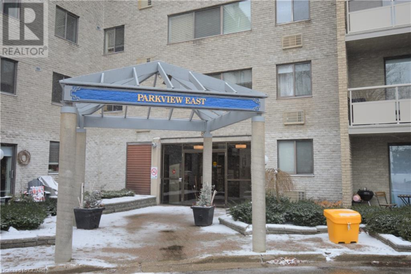 89 WESTWOOD Road Unit# 101, Guelph