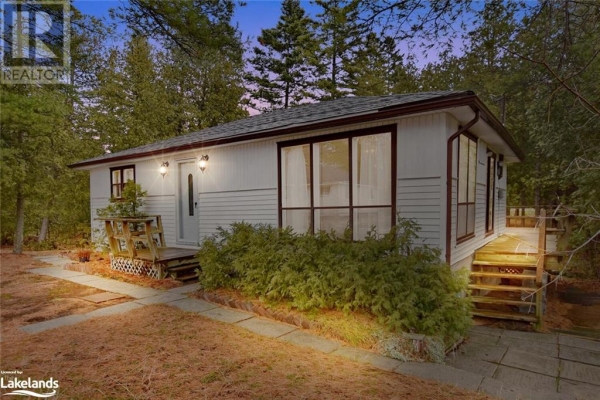 832 RIVER Road E, Wasaga Beach