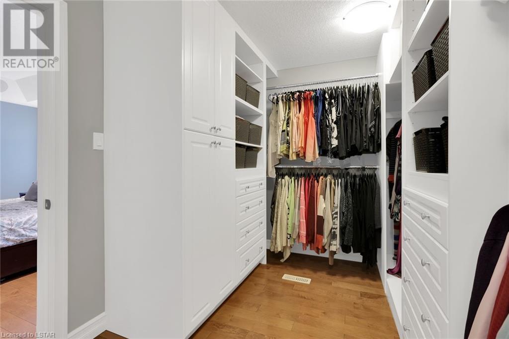 Listing 40380169 - Large Photo # 20