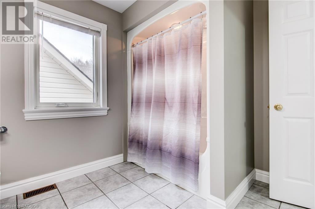 Listing 40380261 - Large Photo # 36