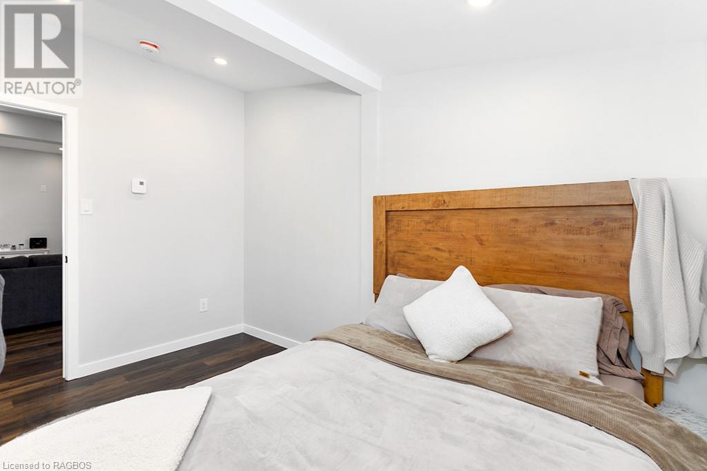 Listing 40380994 - Large Photo # 17
