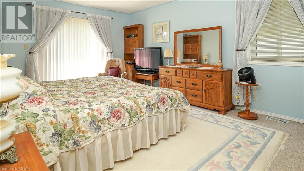 Listing 40381212 - Large Photo # 14