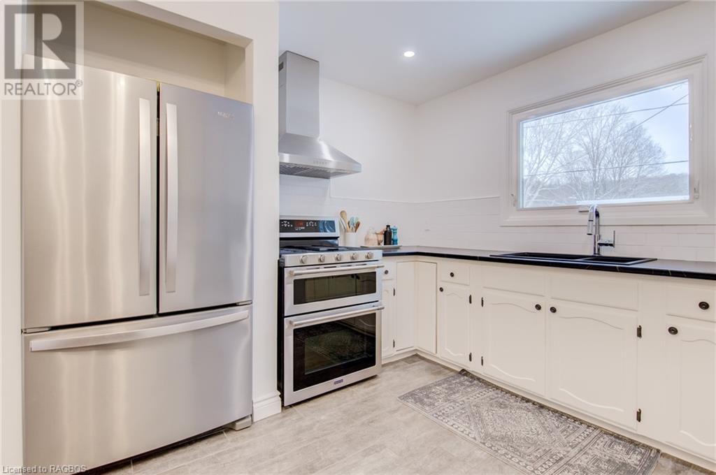 245 4TH Avenue W, Owen Sound