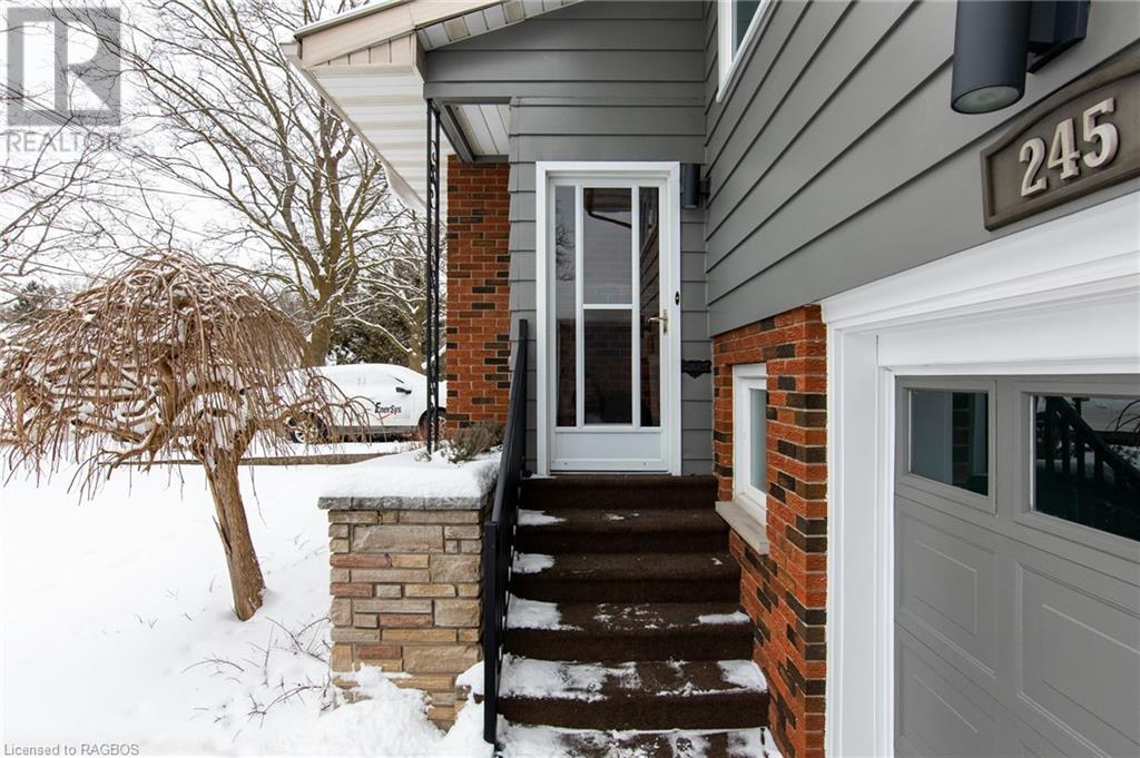 245 4TH Avenue W, Owen Sound