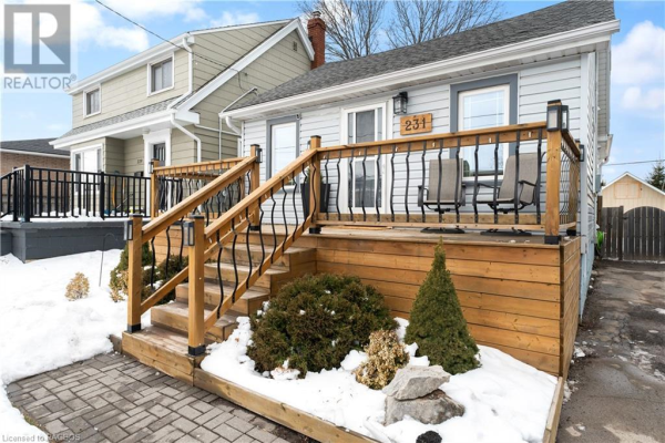 231 ADELINE Avenue, Hamilton