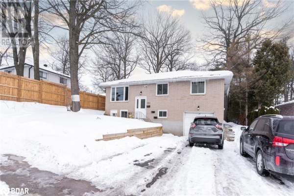 151 ANNE Street N, Barrie