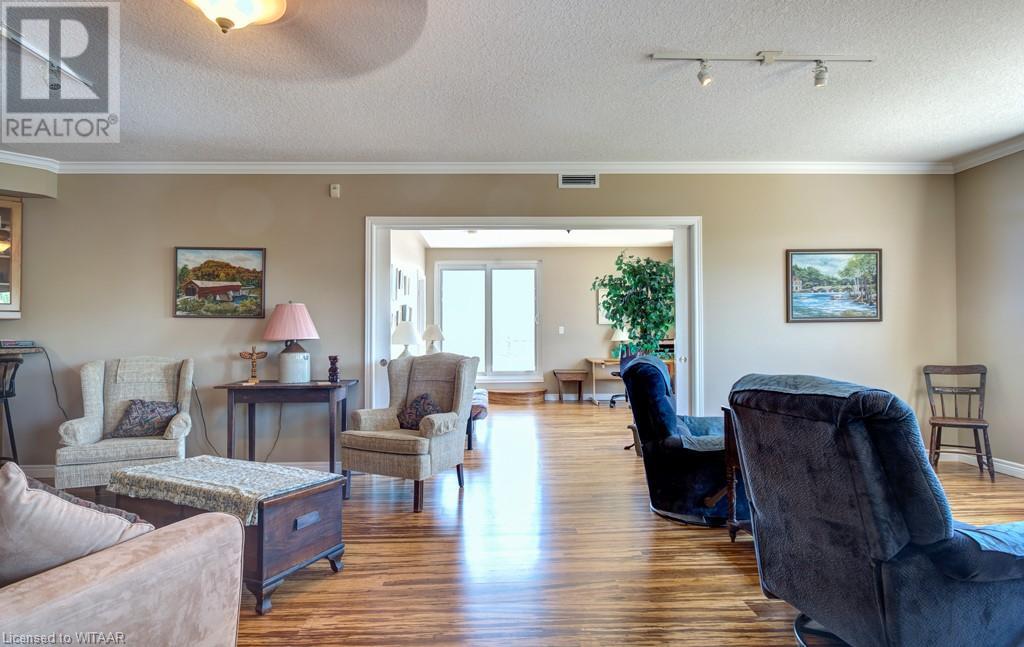 Listing 40381743 - Large Photo # 7