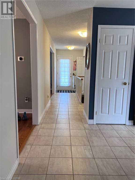 Listing 40381909 - Large Photo # 3