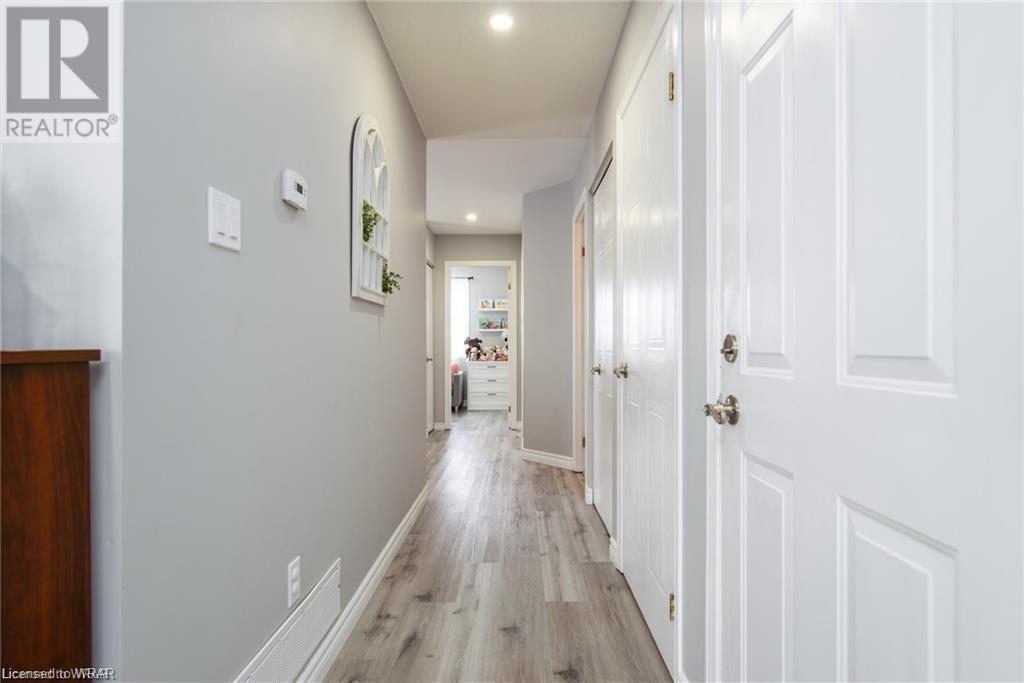 Listing 40382008 - Large Photo # 16