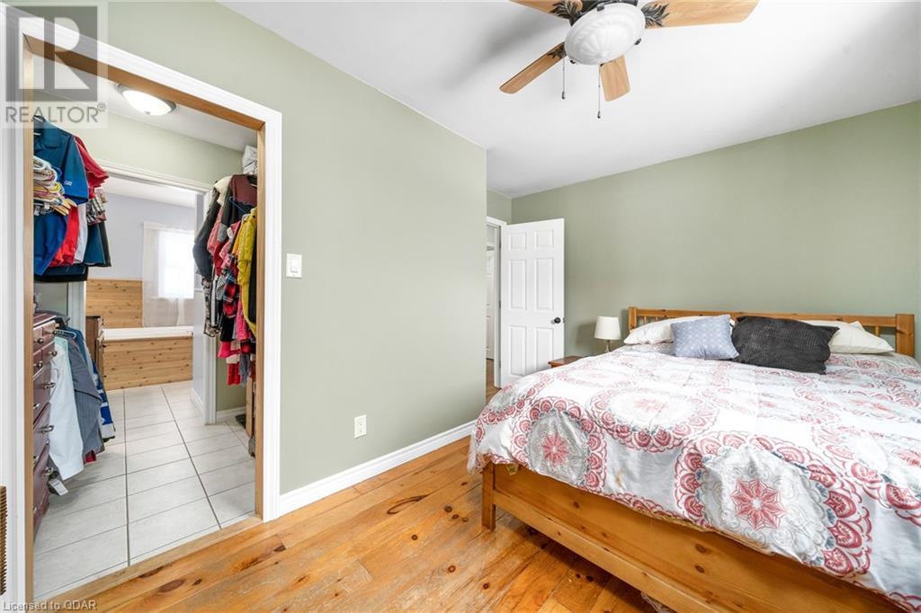 Listing 40382009 - Large Photo # 16