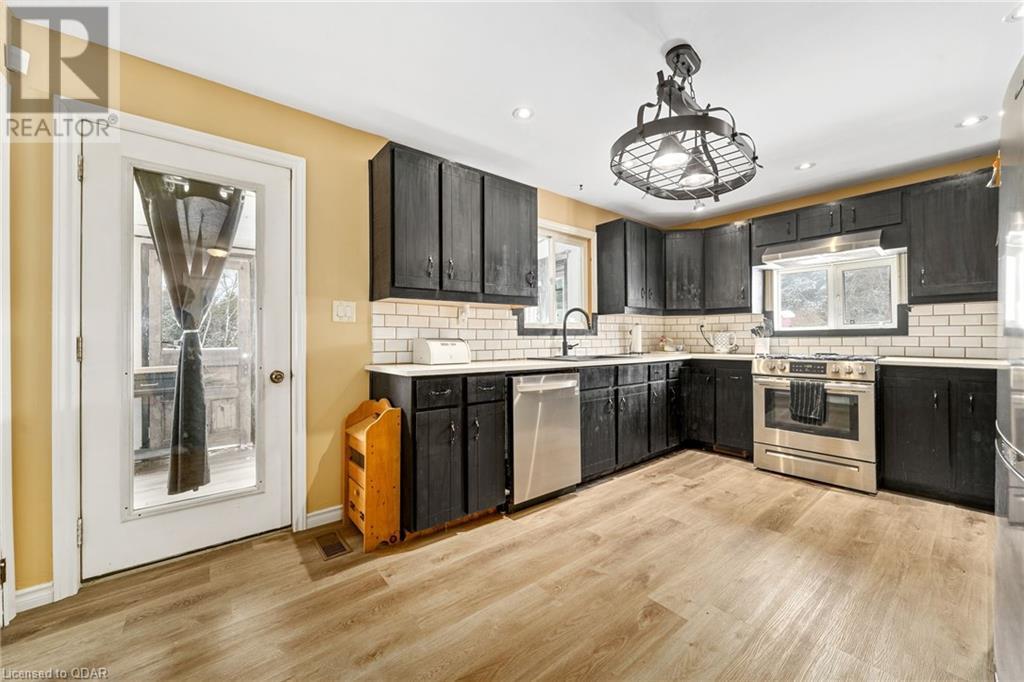 Listing 40382009 - Large Photo # 4