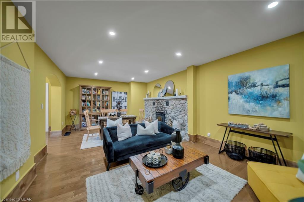 Listing 40382414 - Large Photo # 10