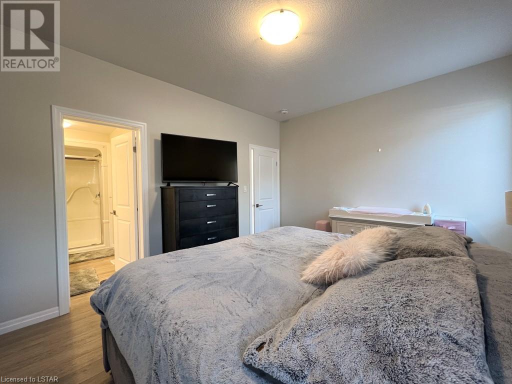 Listing 40382432 - Large Photo # 13