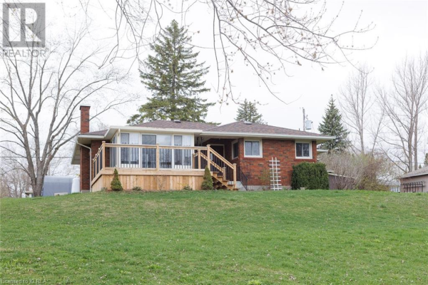 121 VICTORIA Drive, Cameron