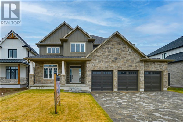 33 HAZELWOOD Pass, Dorchester