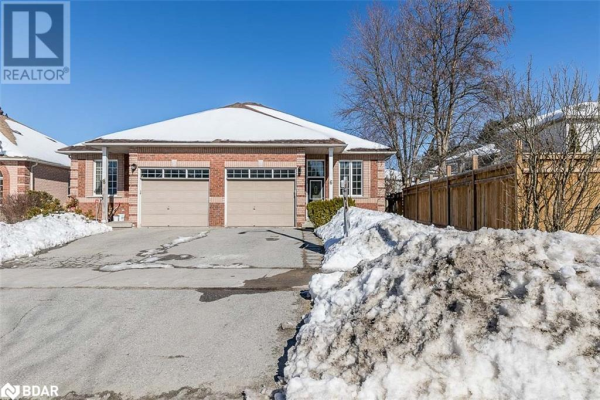 6 PETER Street, Barrie