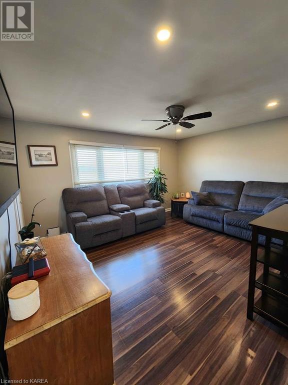 Listing 40382738 - Large Photo # 5