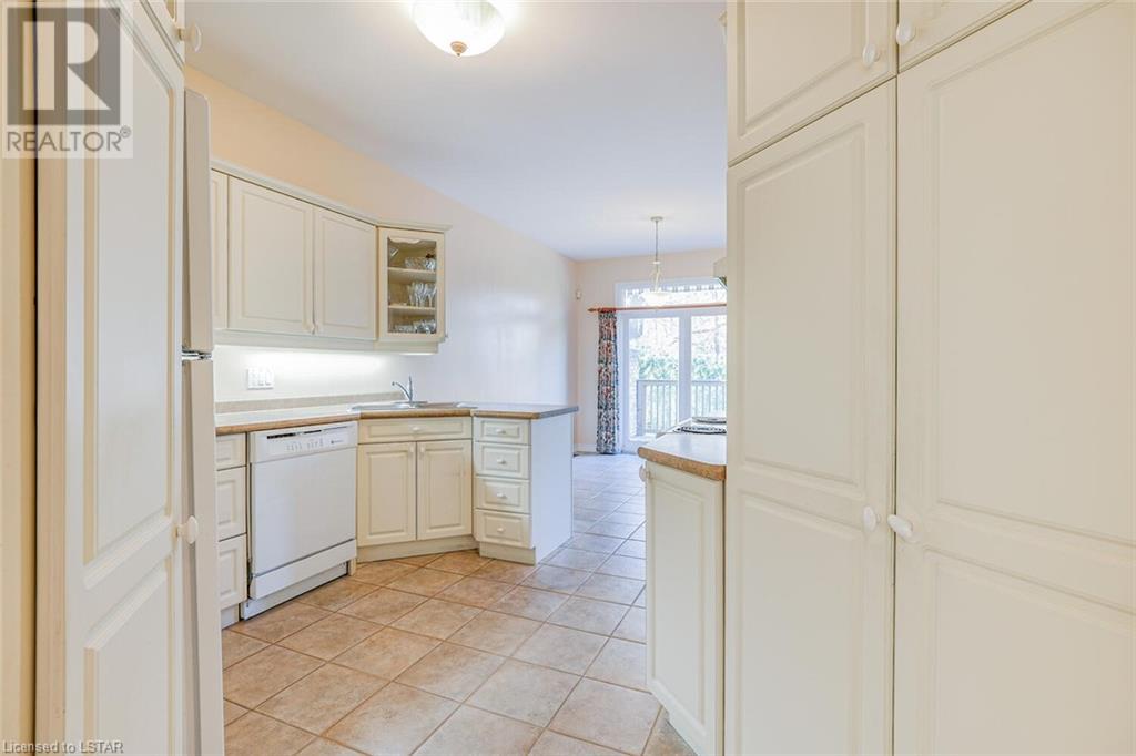 Listing 40382762 - Large Photo # 12