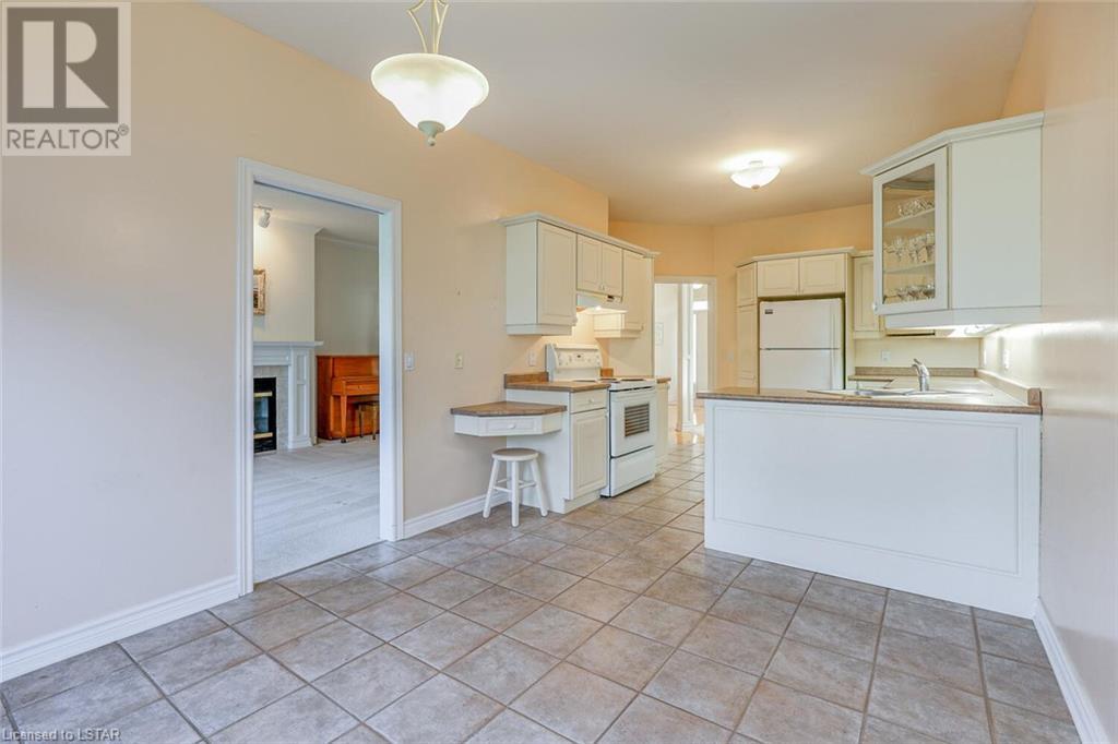 Listing 40382762 - Large Photo # 16