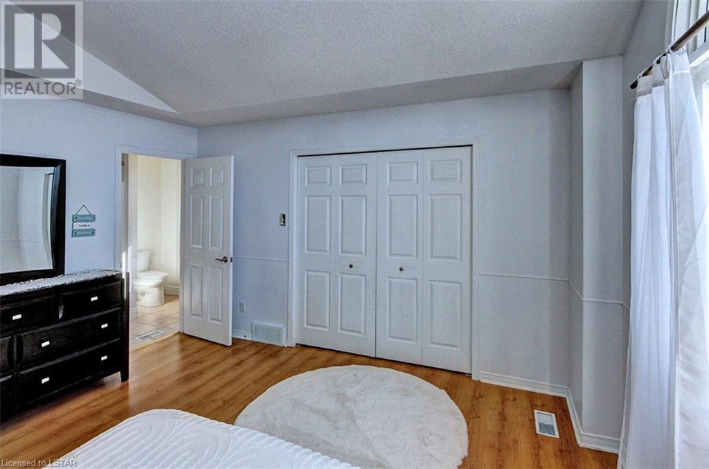 Listing 40382817 - Large Photo # 13