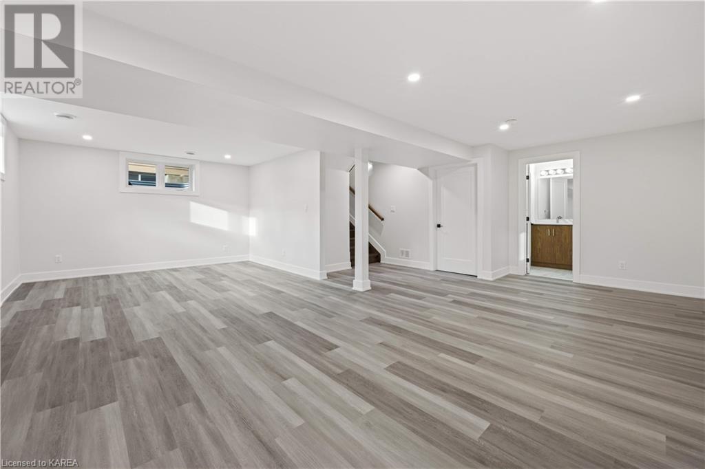 Listing 40383241 - Large Photo # 42
