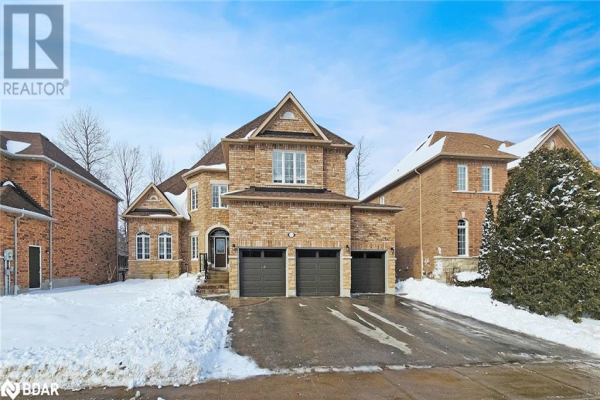 33 CAMELOT Square, Barrie