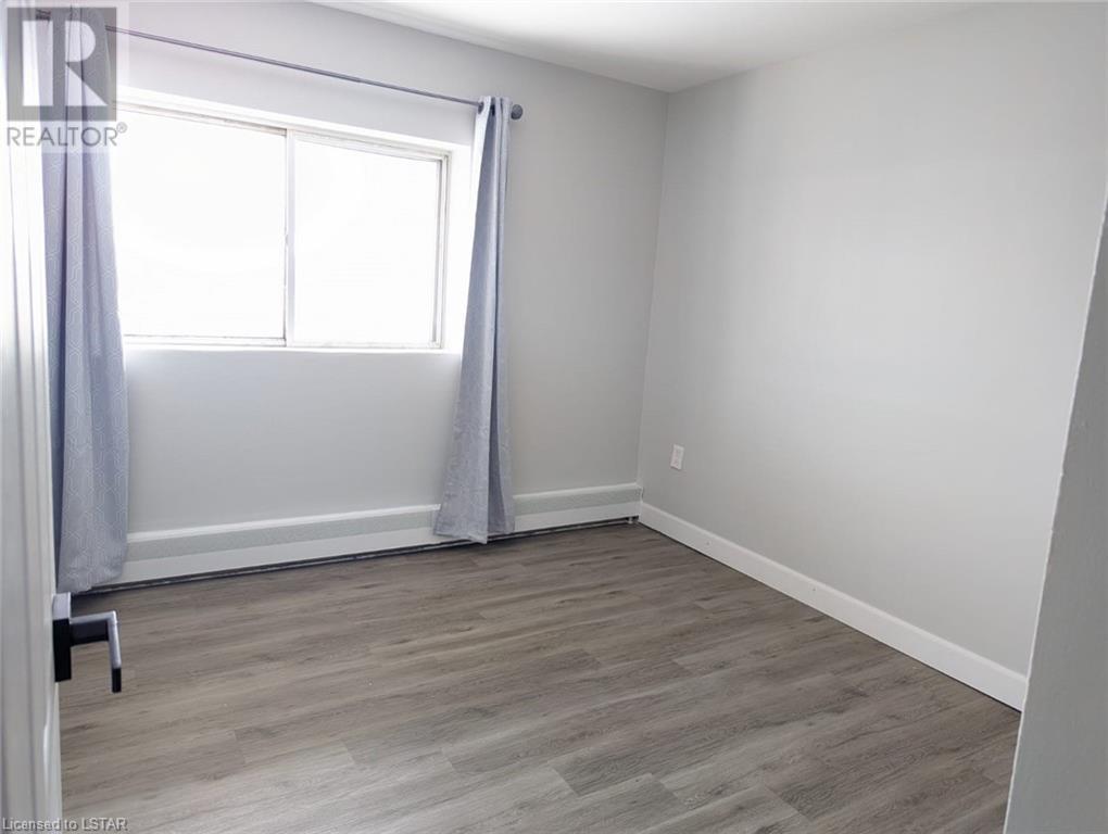 Listing 40383319 - Large Photo # 23