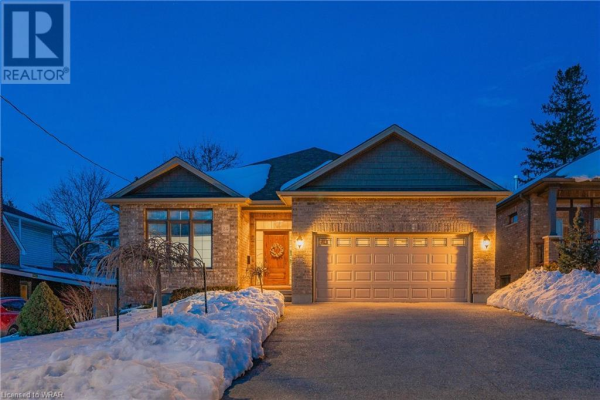 24 ROOSEVELT Avenue, Waterloo