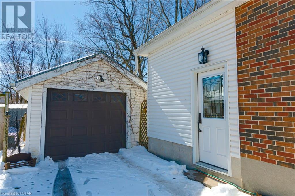 Listing 40384055 - Large Photo # 36