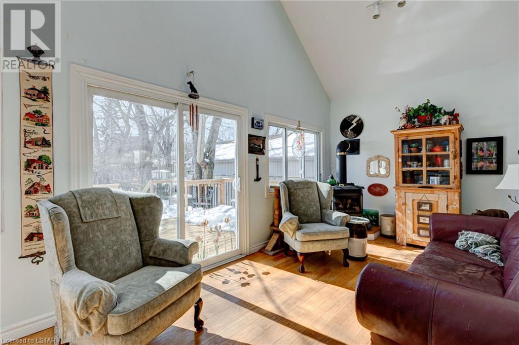 Listing 40384055 - Large Photo # 18