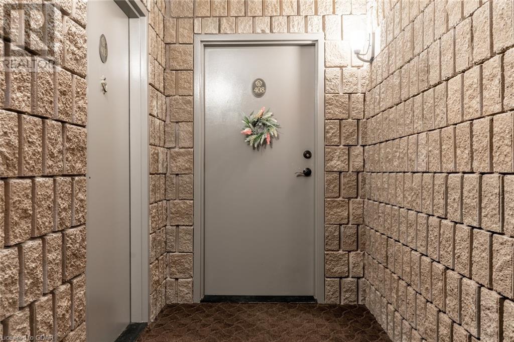 Listing 40384070 - Large Photo # 2