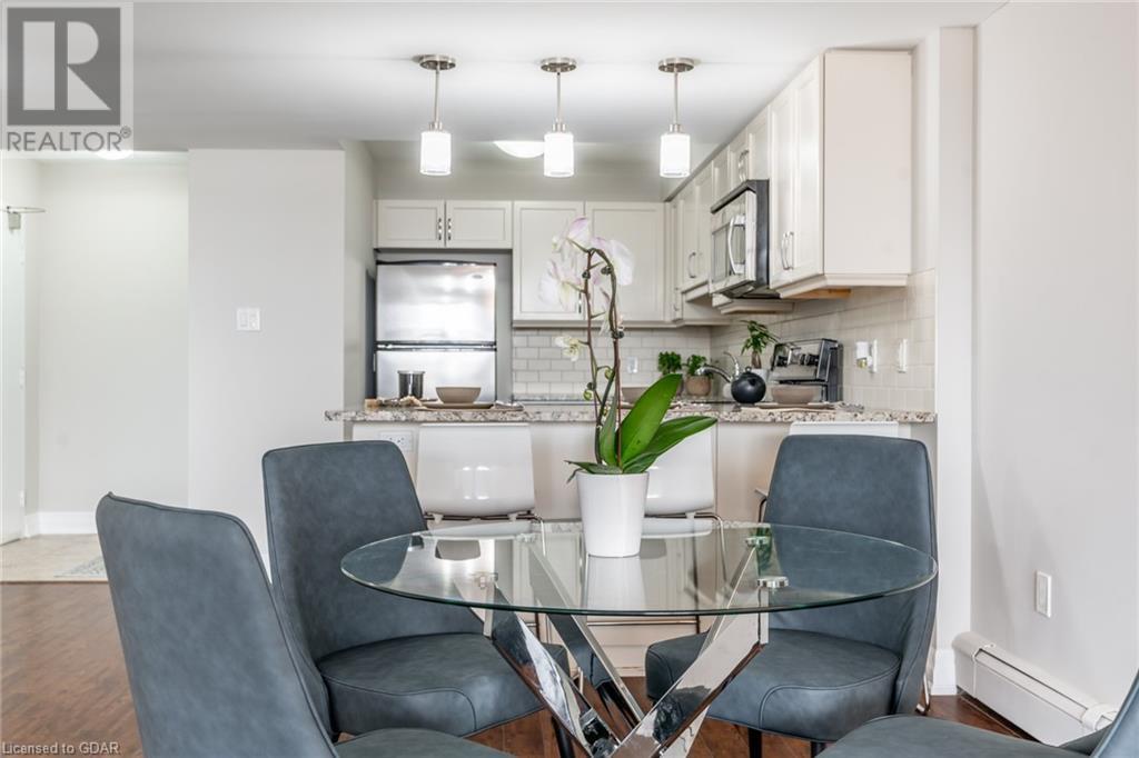 Listing 40384070 - Large Photo # 7
