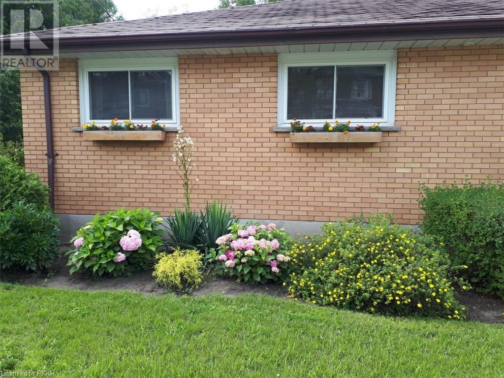 Listing 40384165 - Large Photo # 3