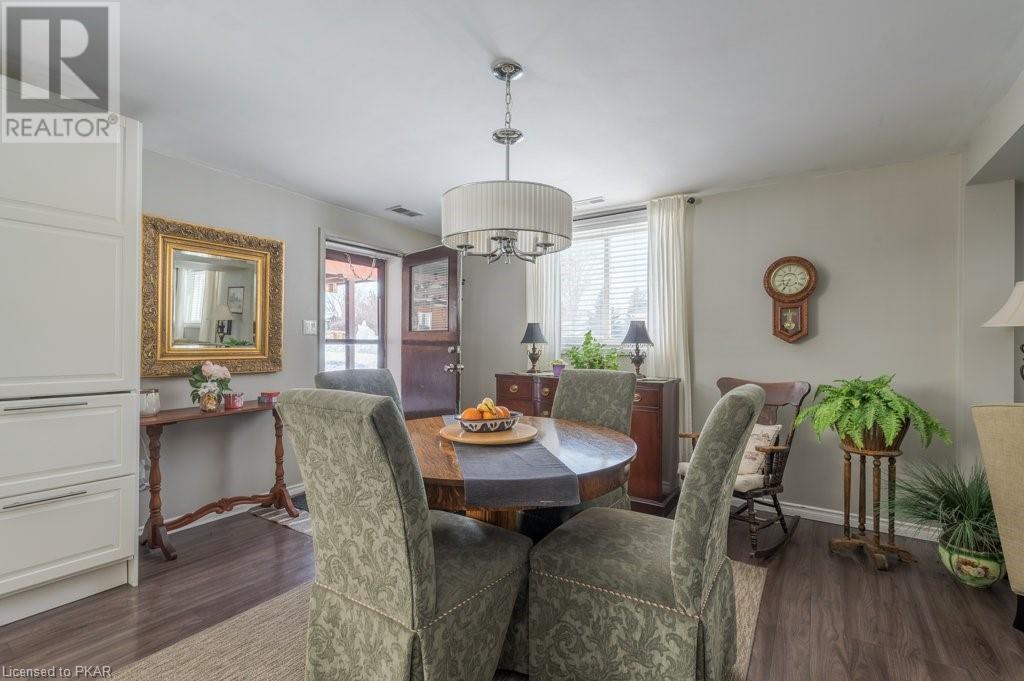 Listing 40384165 - Large Photo # 24