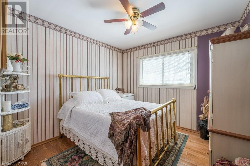 Listing 40384165 - Large Photo # 15