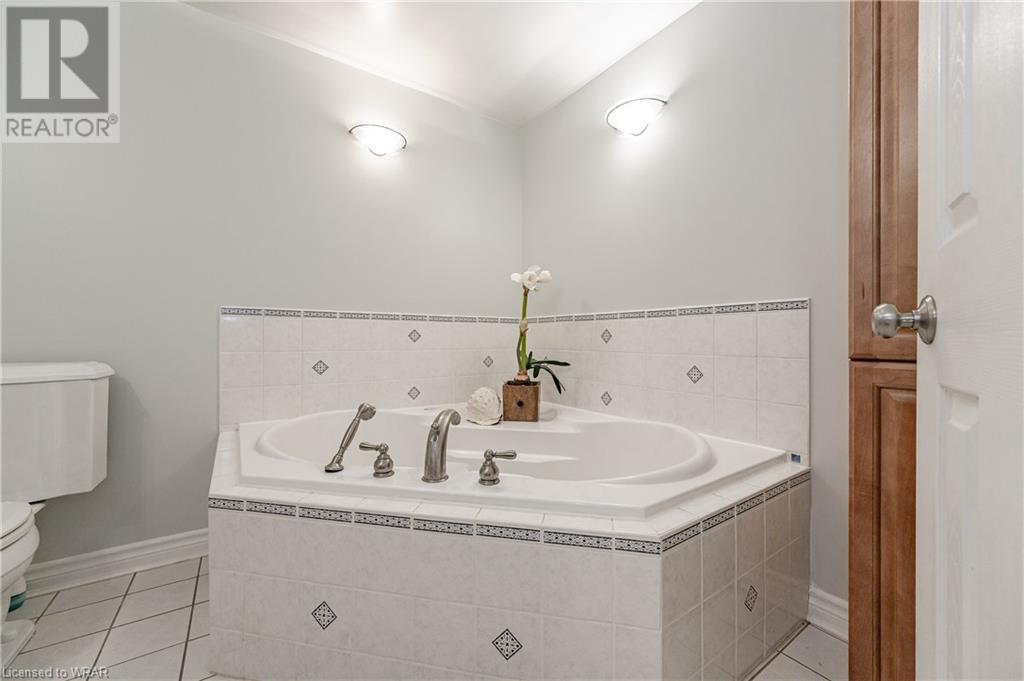 Listing 40384187 - Large Photo # 37