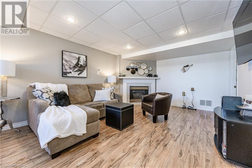 Listing 40384187 - Large Photo # 32