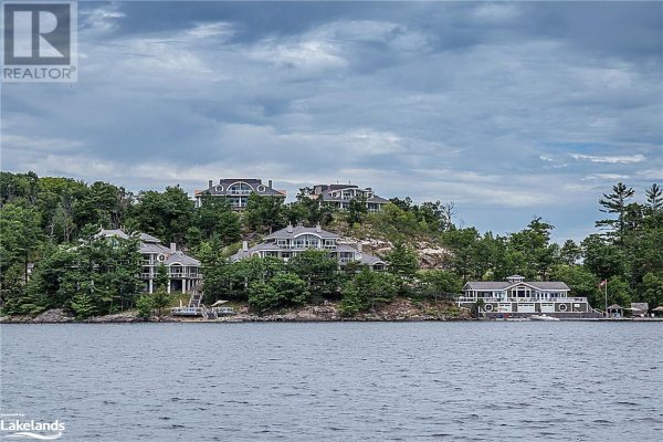 1869 MUSKOKA ROAD 118 W Unit# A102-D2, Muskoka Lakes